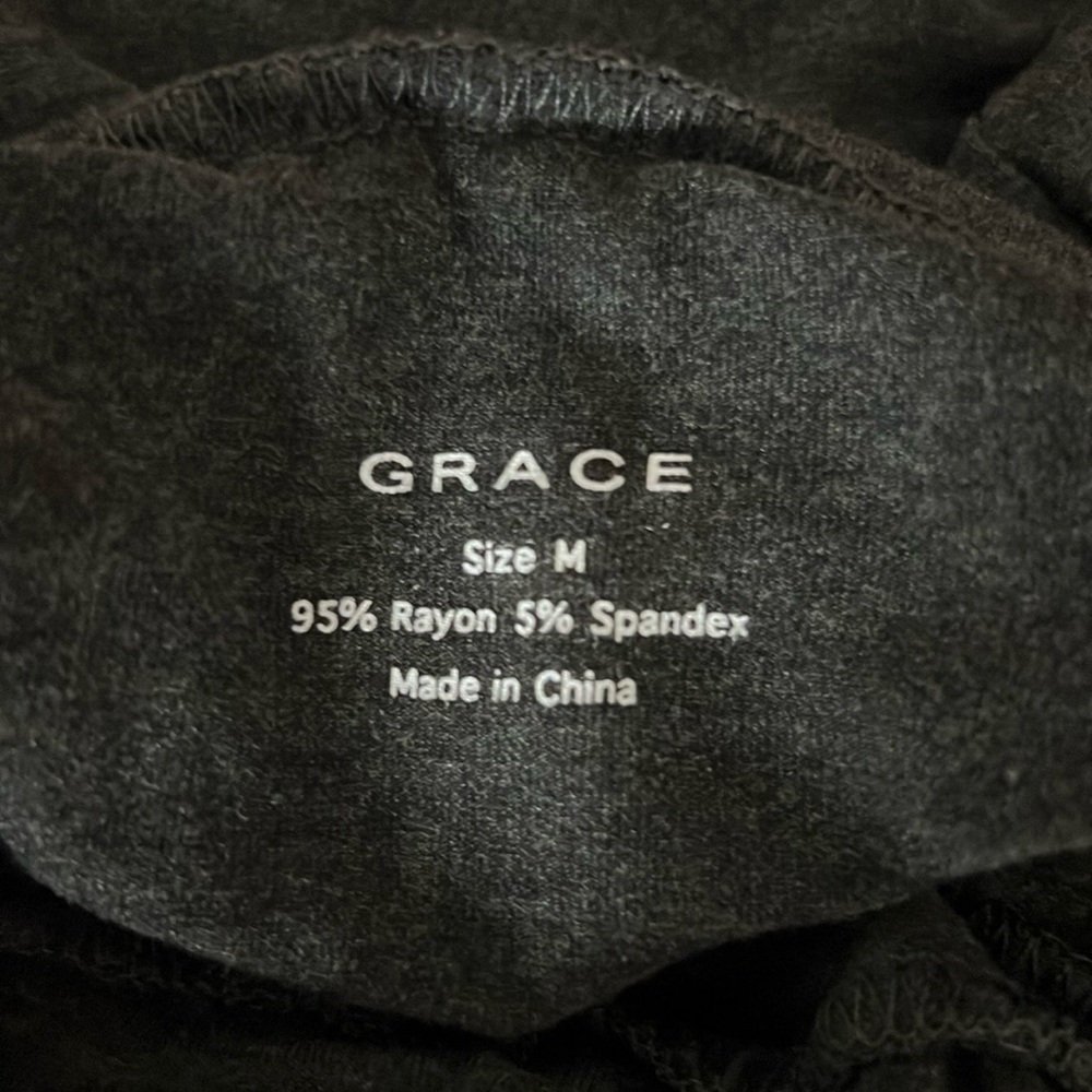 Grace Black Ruched Sleeve Turtleneck Top Size M Stretch Rayon Blend - Picture 4 of 4